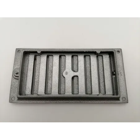 Closable cast iron air inlet grille