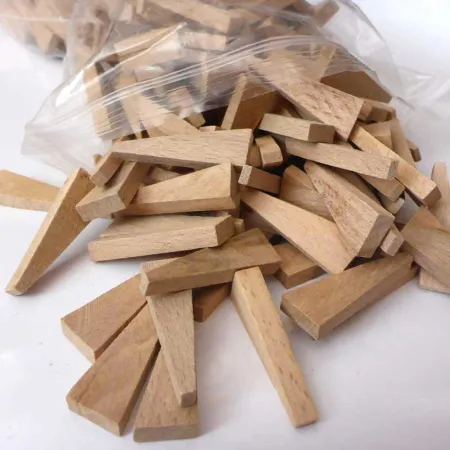 Wooden wedges for masonry and tiling, open bag of 250