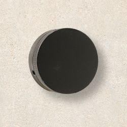 Rendu esthétique poignée noire posée
